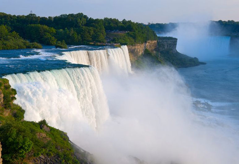 Attraction Niagara Falls